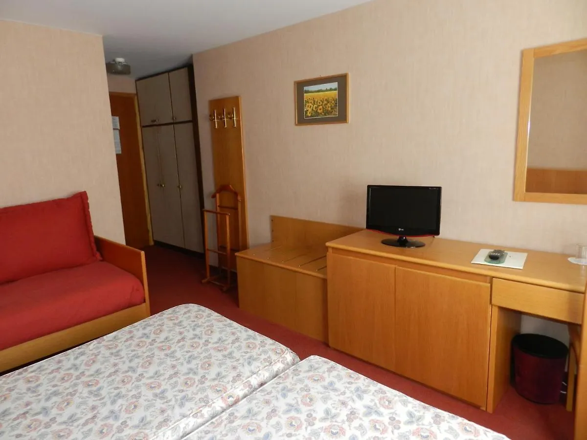 Hotel Emet Madesimo 4*,